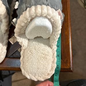 Home indoor slippers plush Color Grey Sz 9.5-10